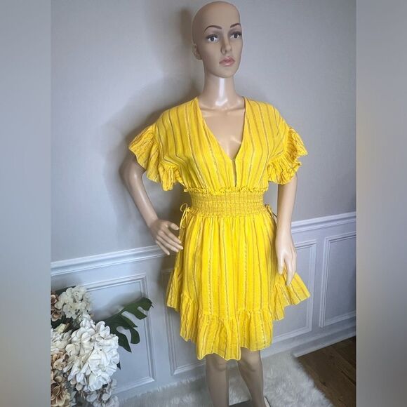 Saylor Adrianne ruffle sleeve mini dress - Picture 6 of 9